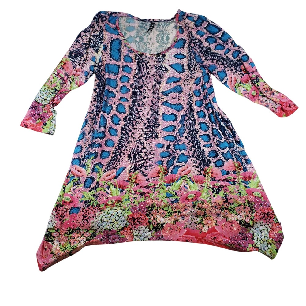 White Mark Womens Pink Blue Snakeskin Floral Sharkbite Tunic Top Size L‎